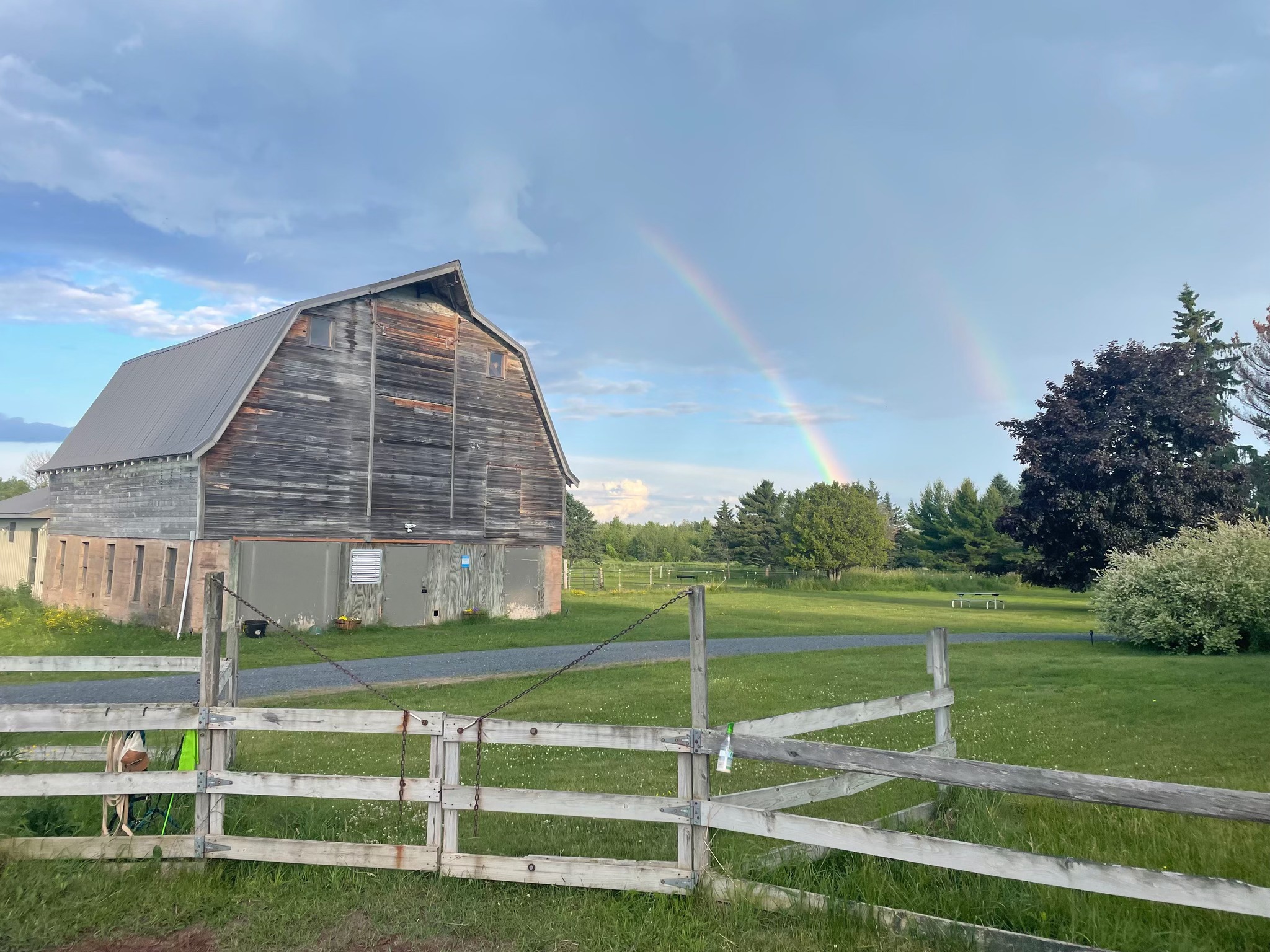 barn
