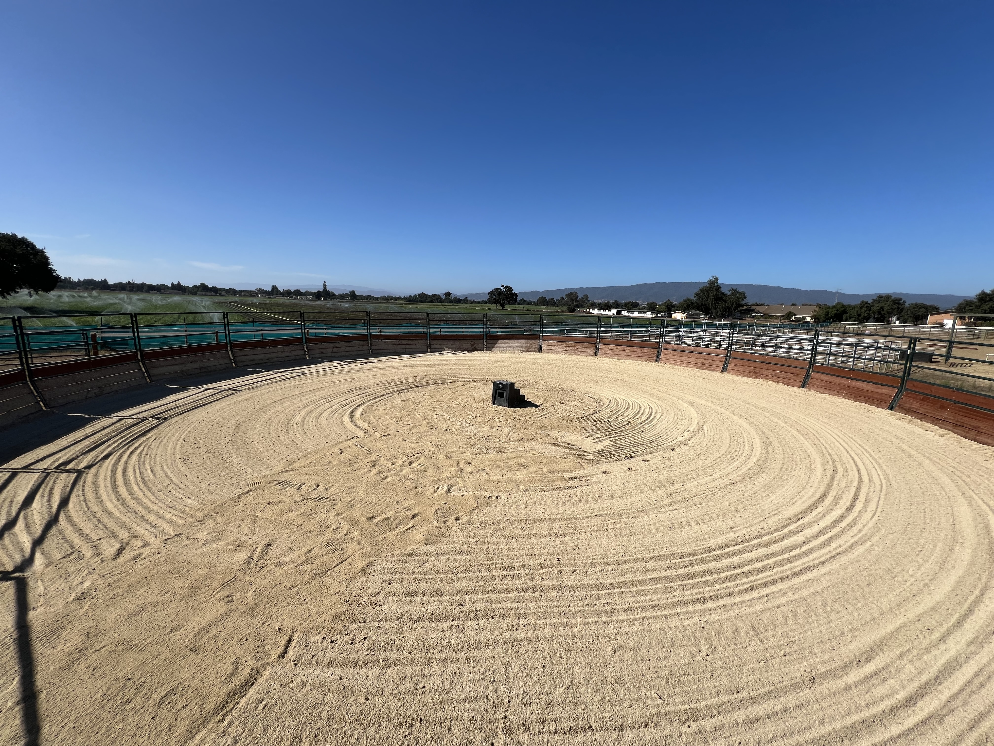 60’ Ergonomically designed roundpen