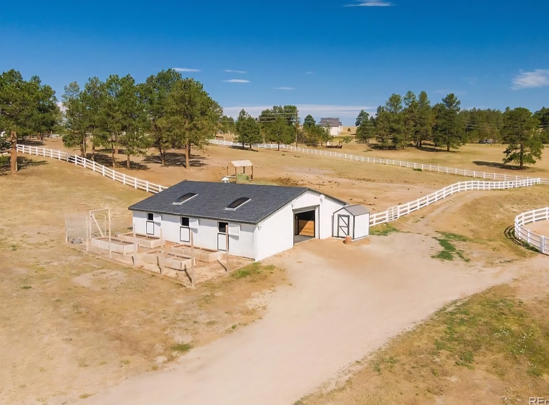 Small barn