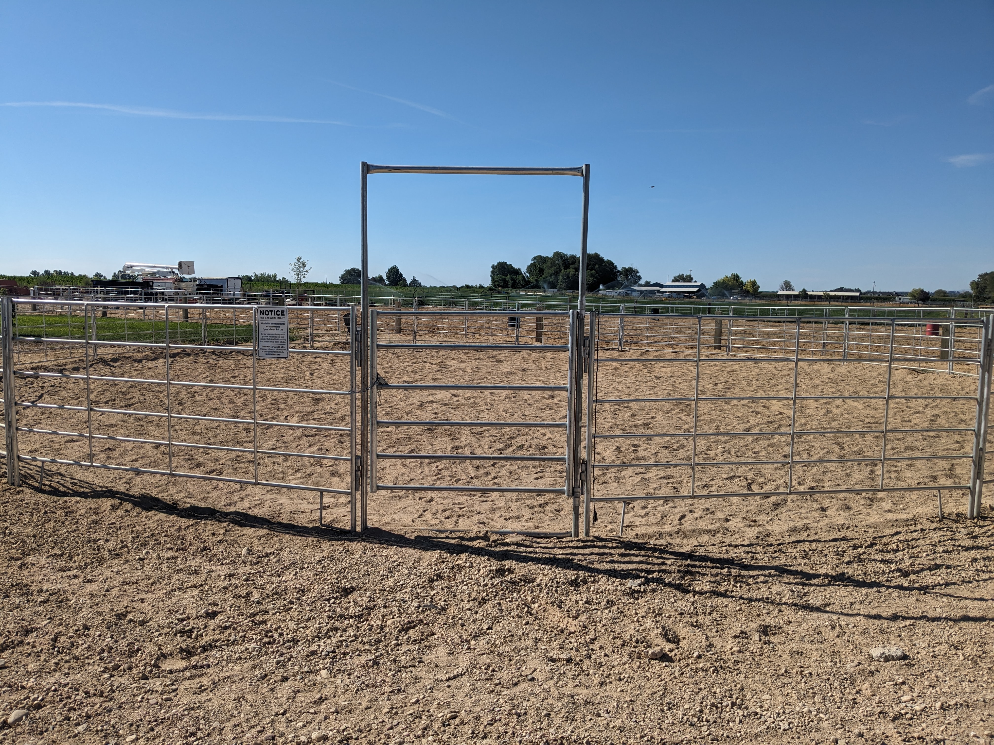 60' round pen