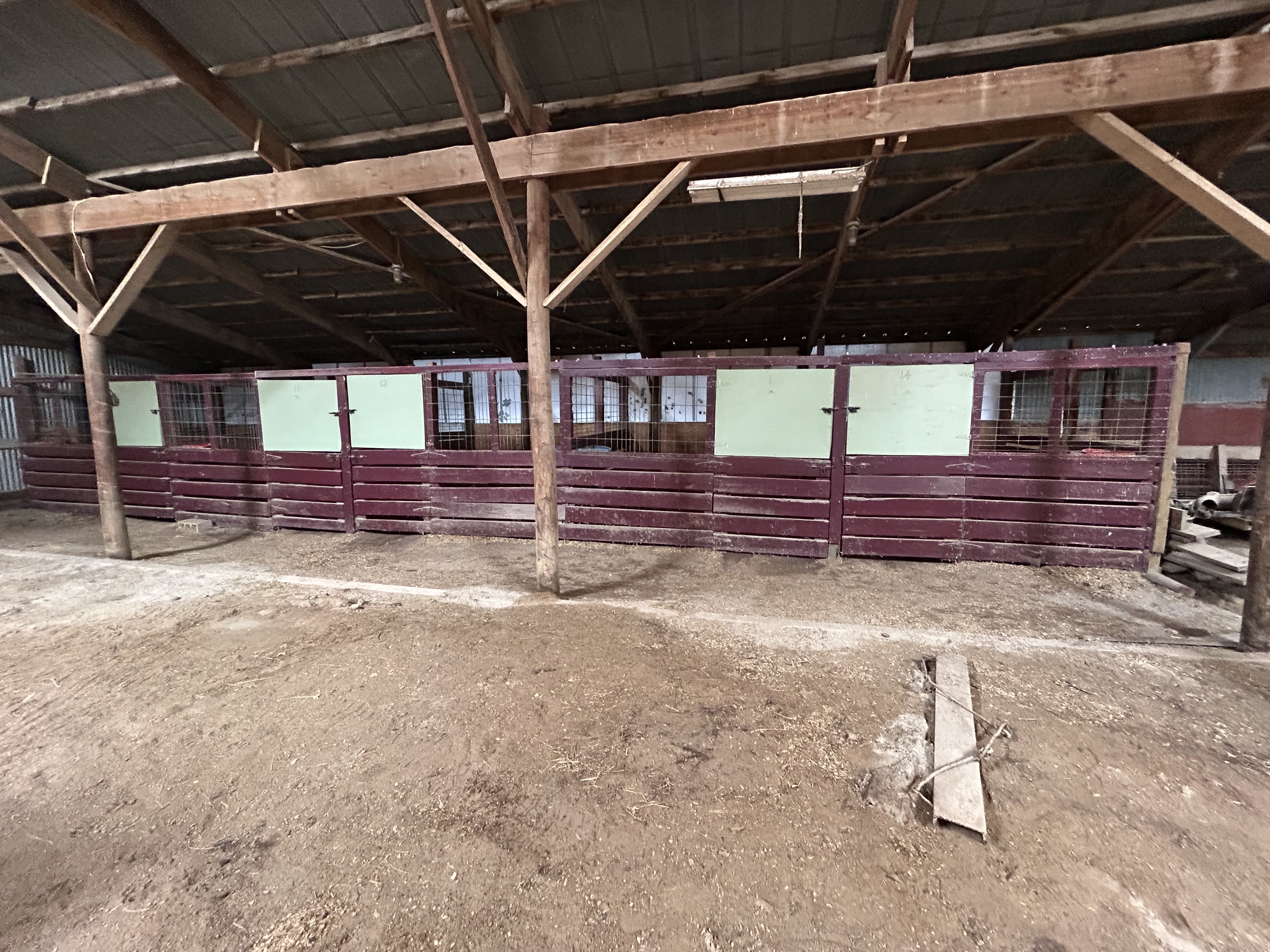 Pasture board stalls