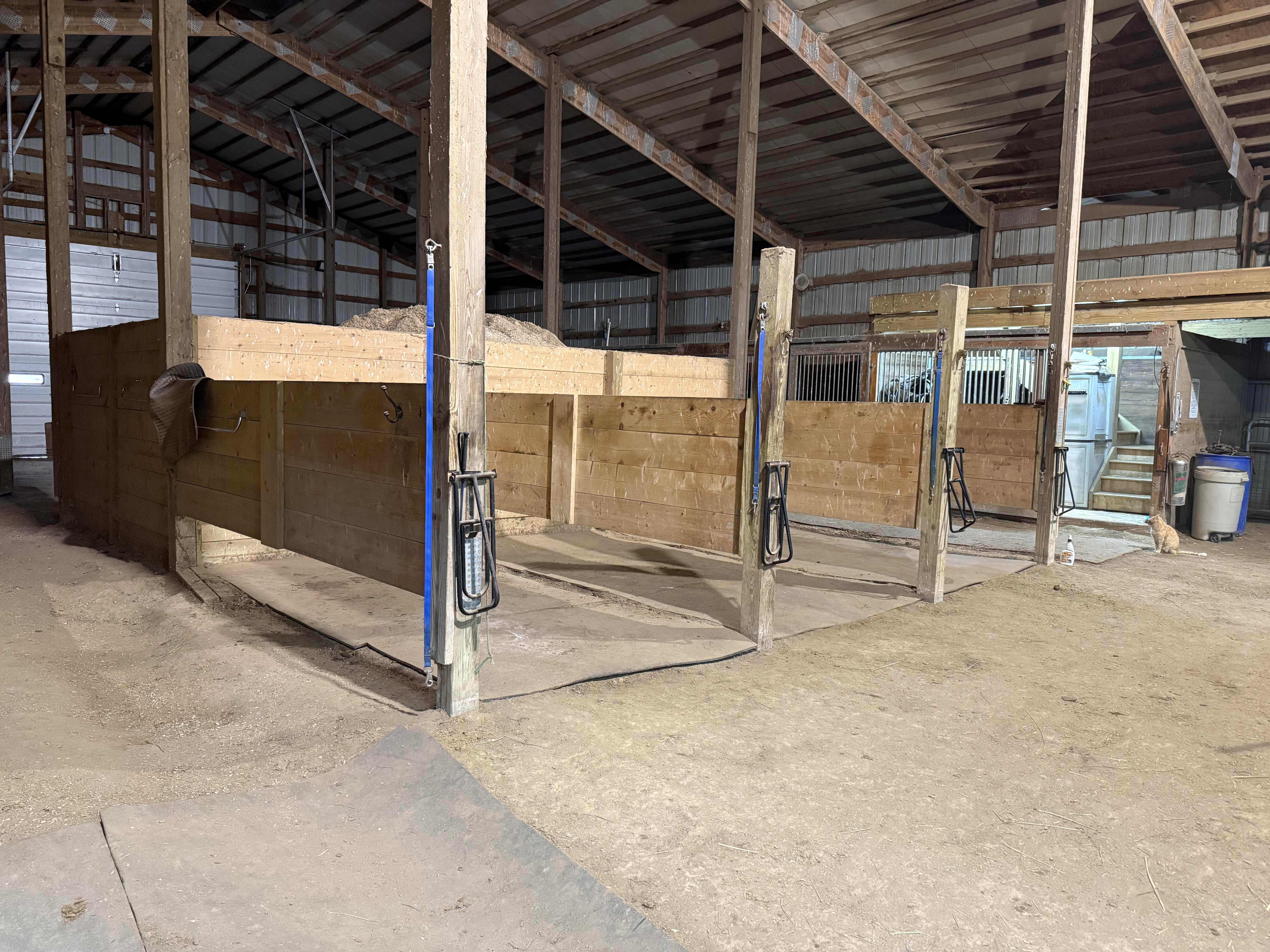 Grooming bays