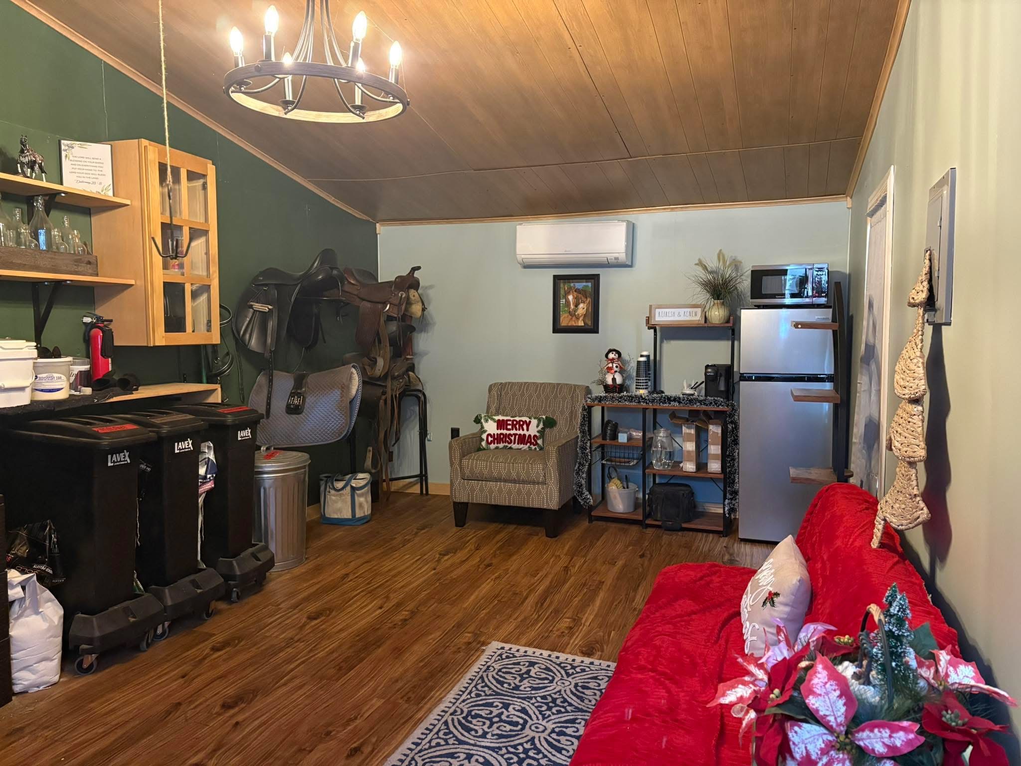 Tack / Grain Room