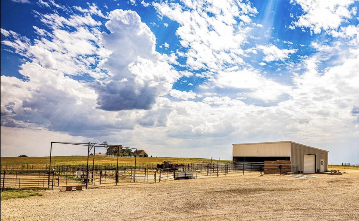 Stall Barn