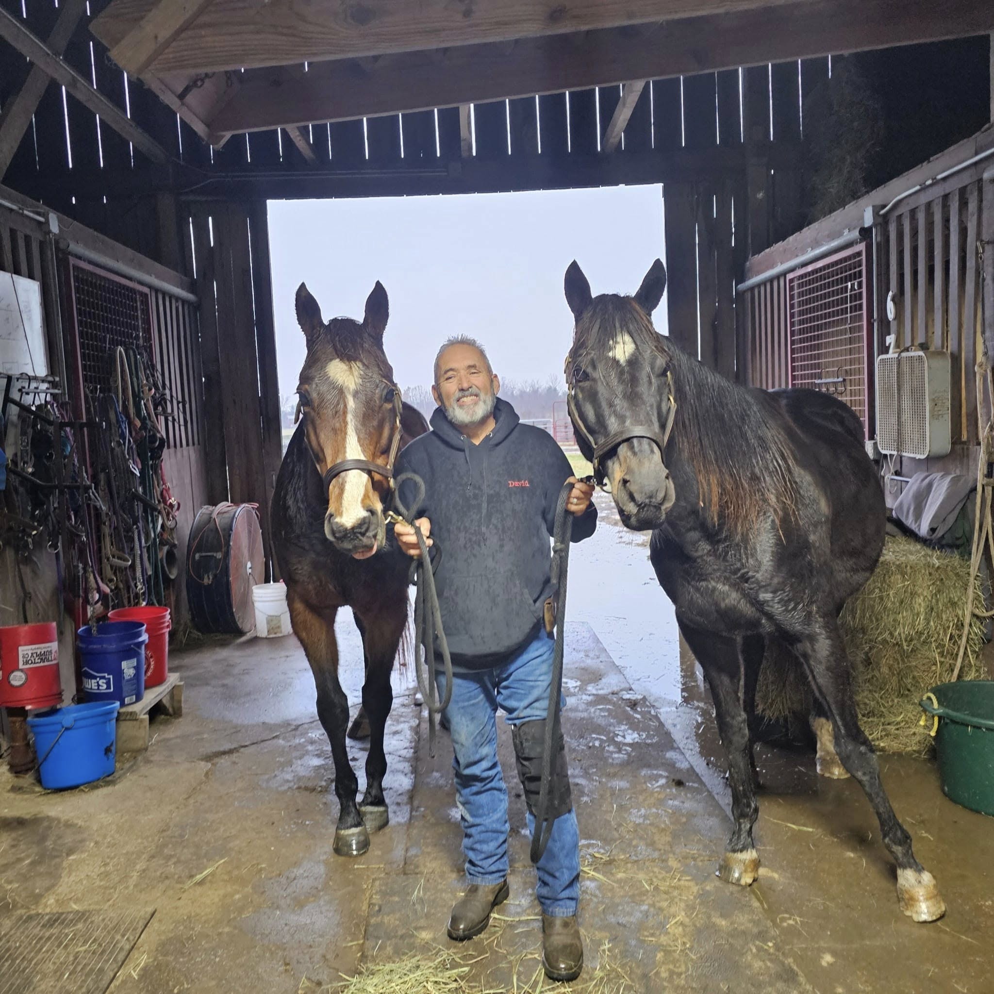 Arena barn aisle