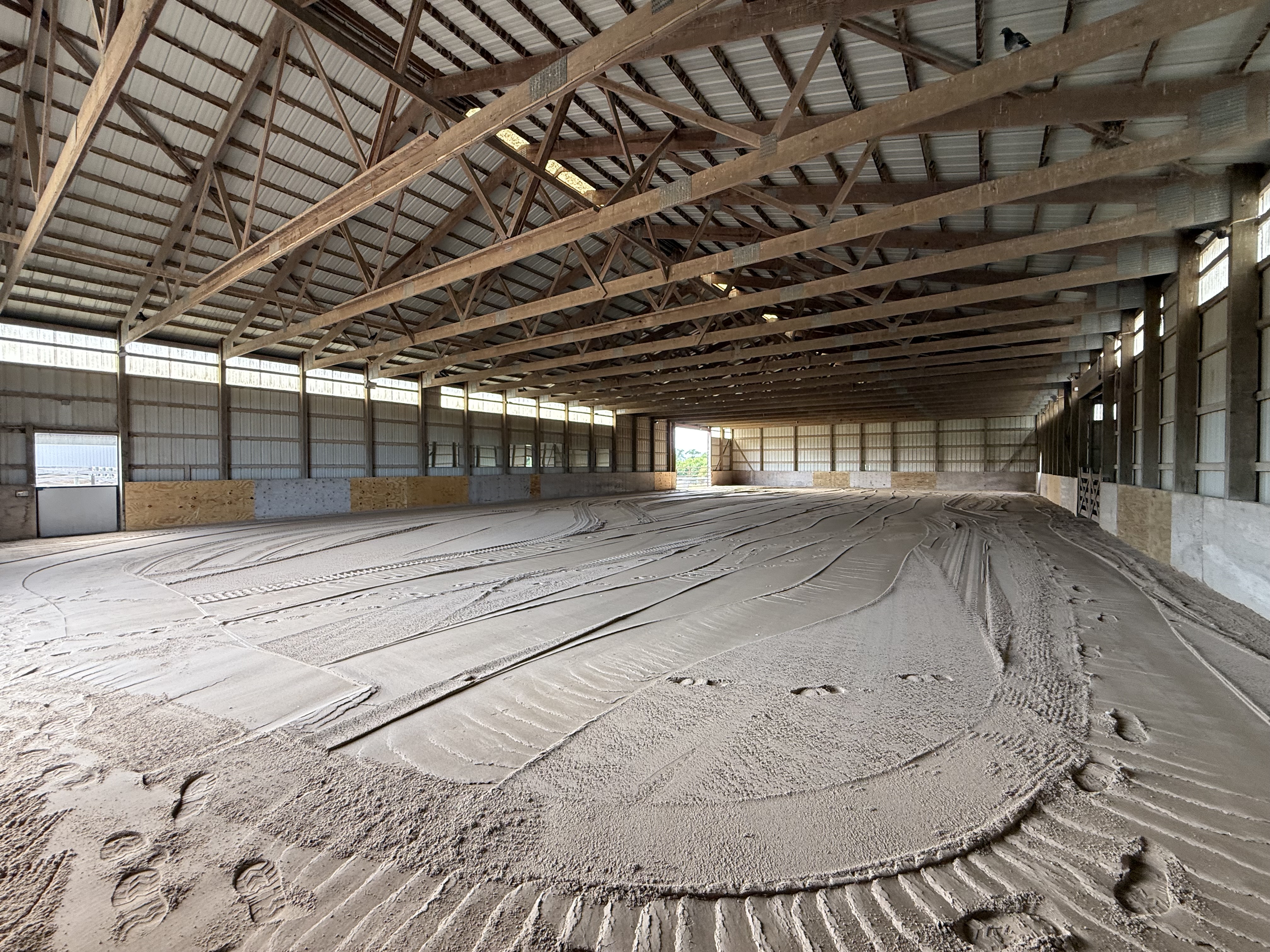 Freshly re footed indoor treated with mag flakes.