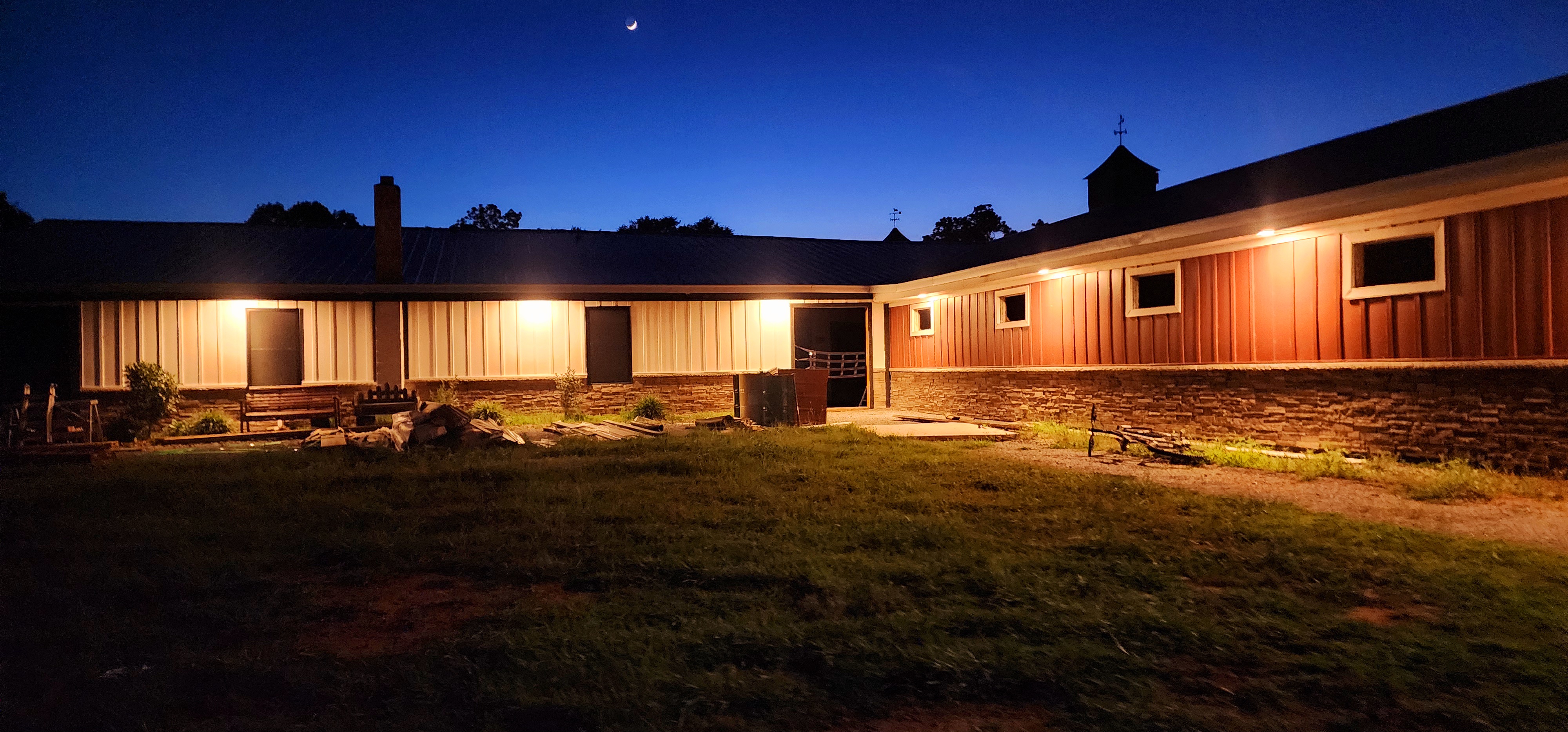 barn 1
