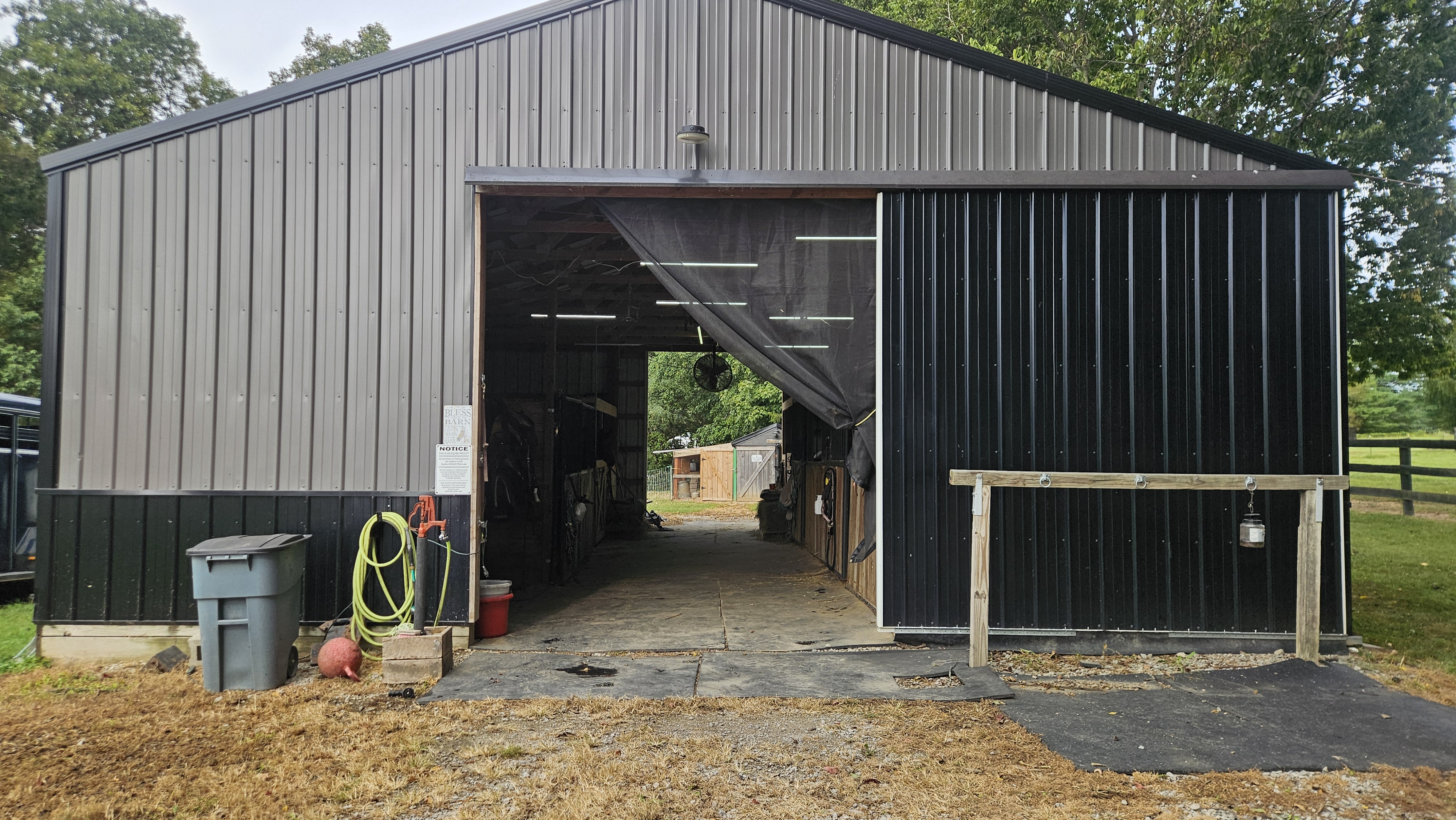 Barn