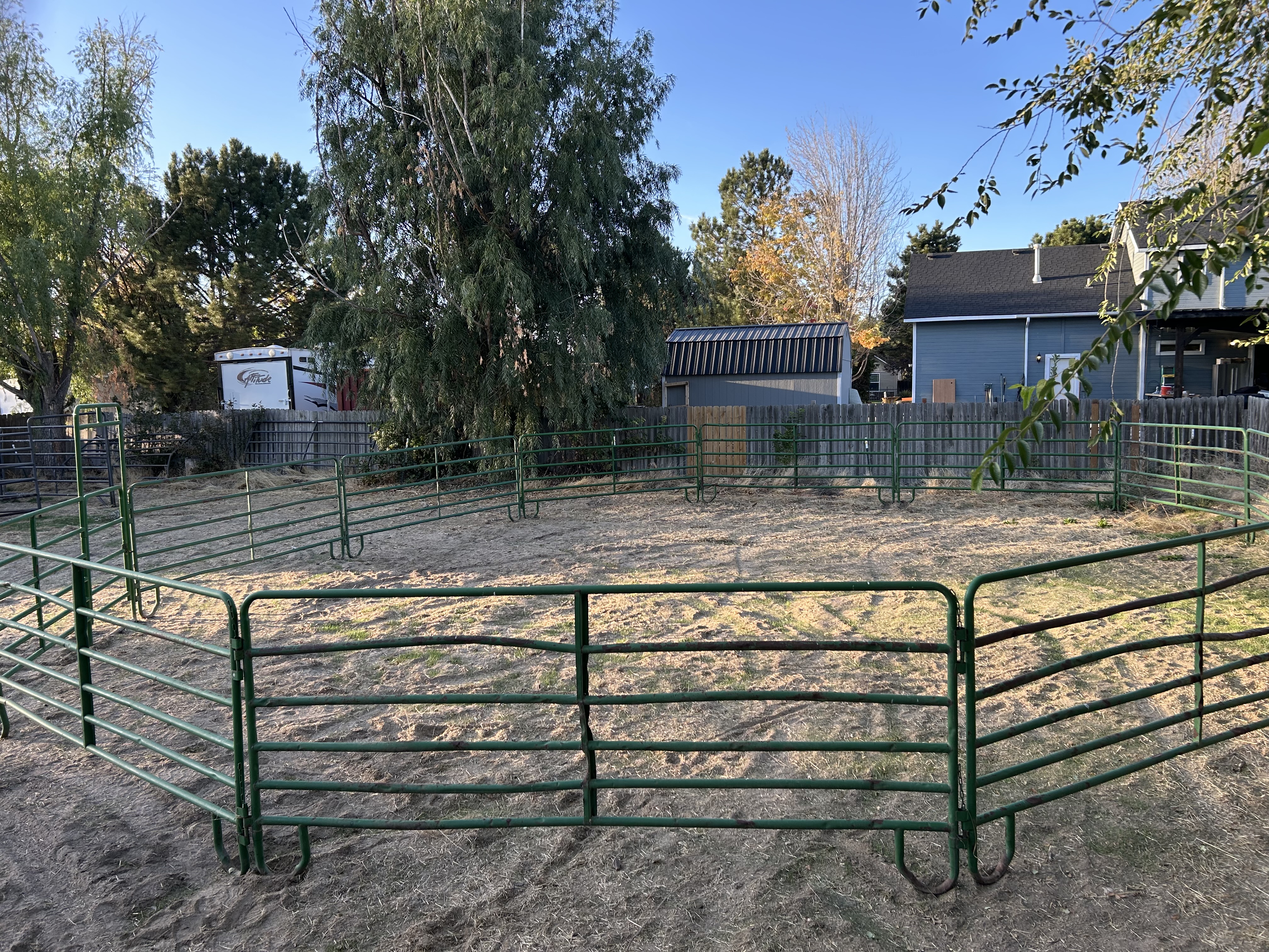 Round pen