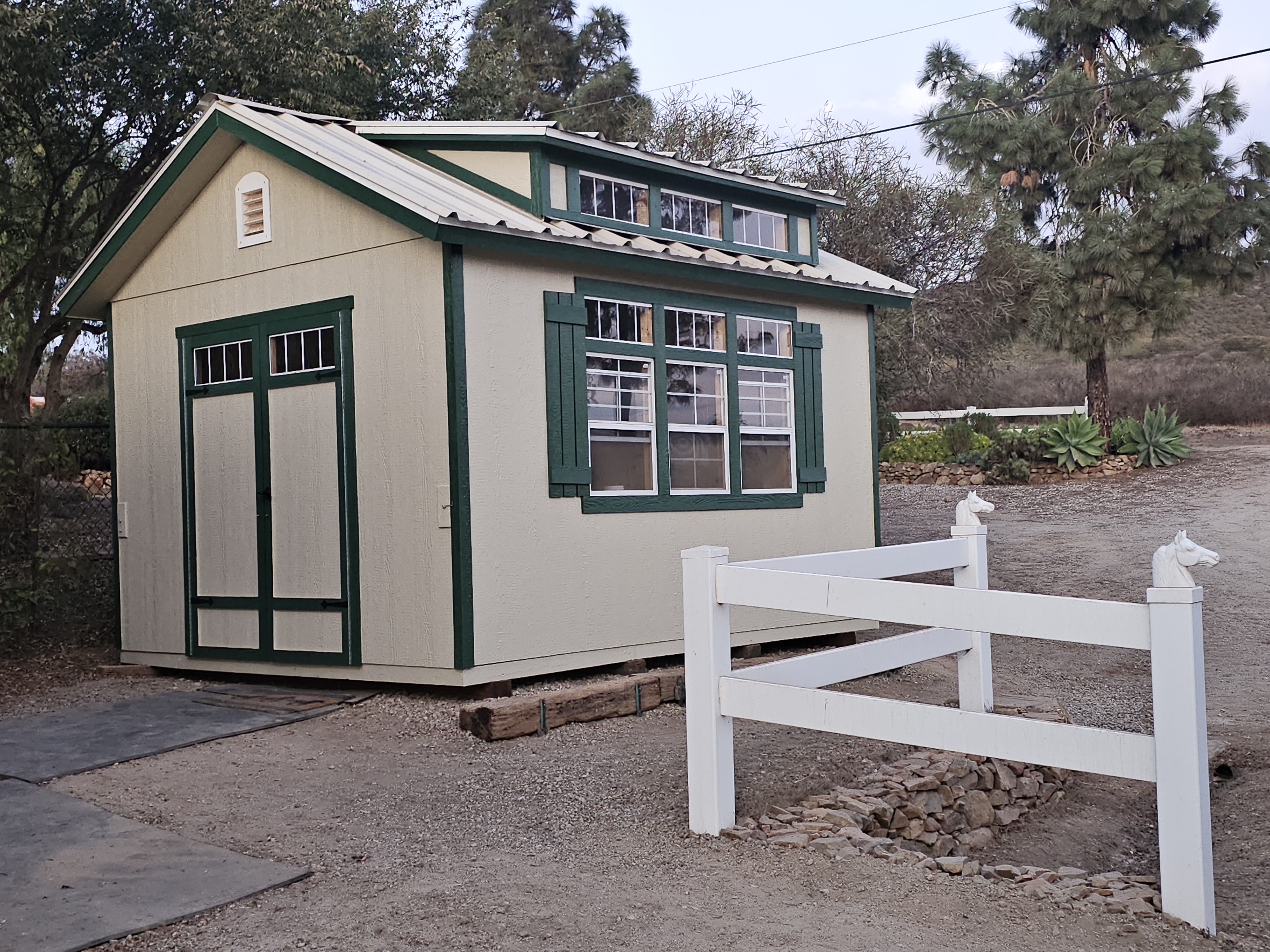 Tack room for two-stall shedrow