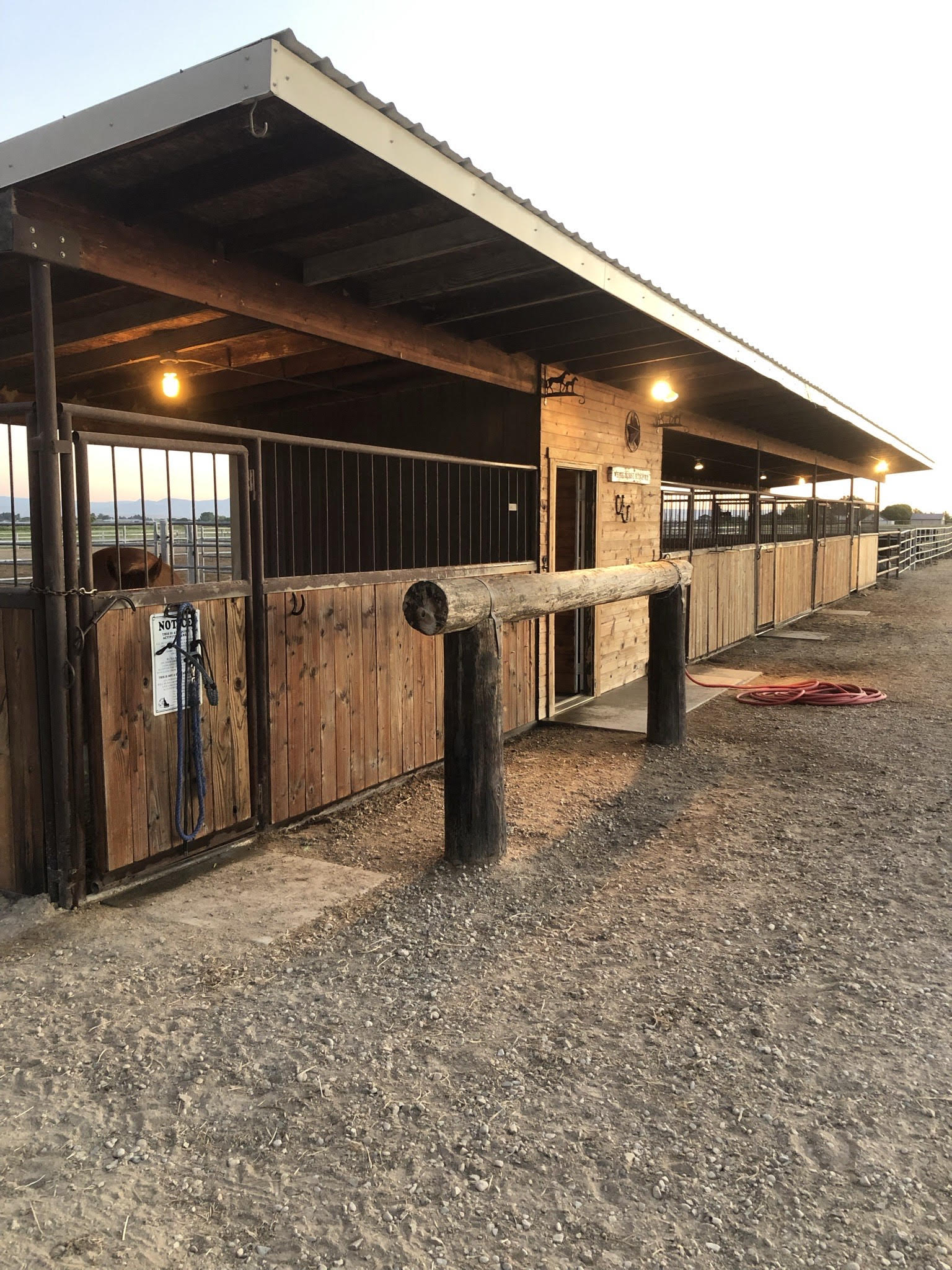 Large stalls with runs