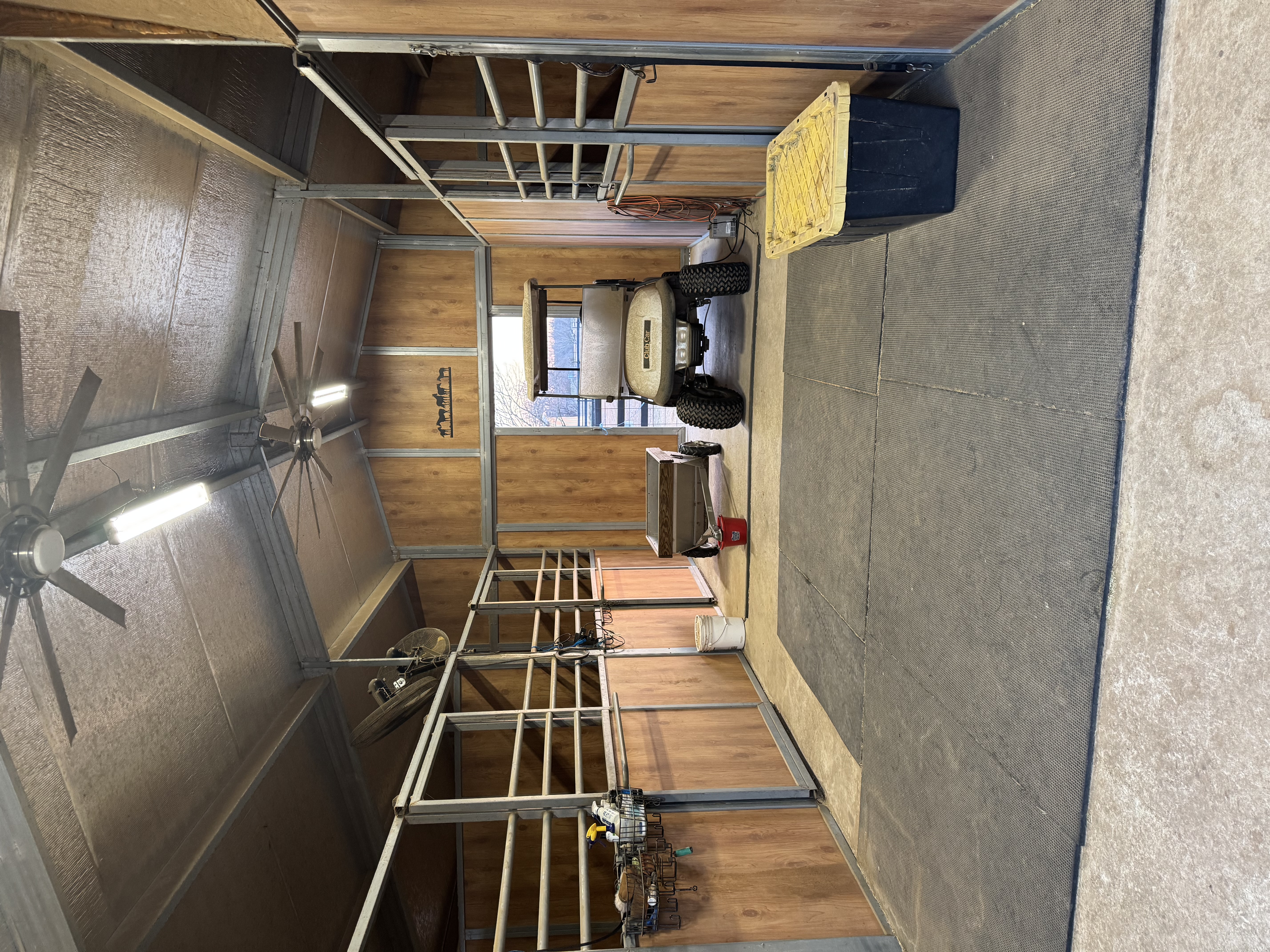 center aisle barn