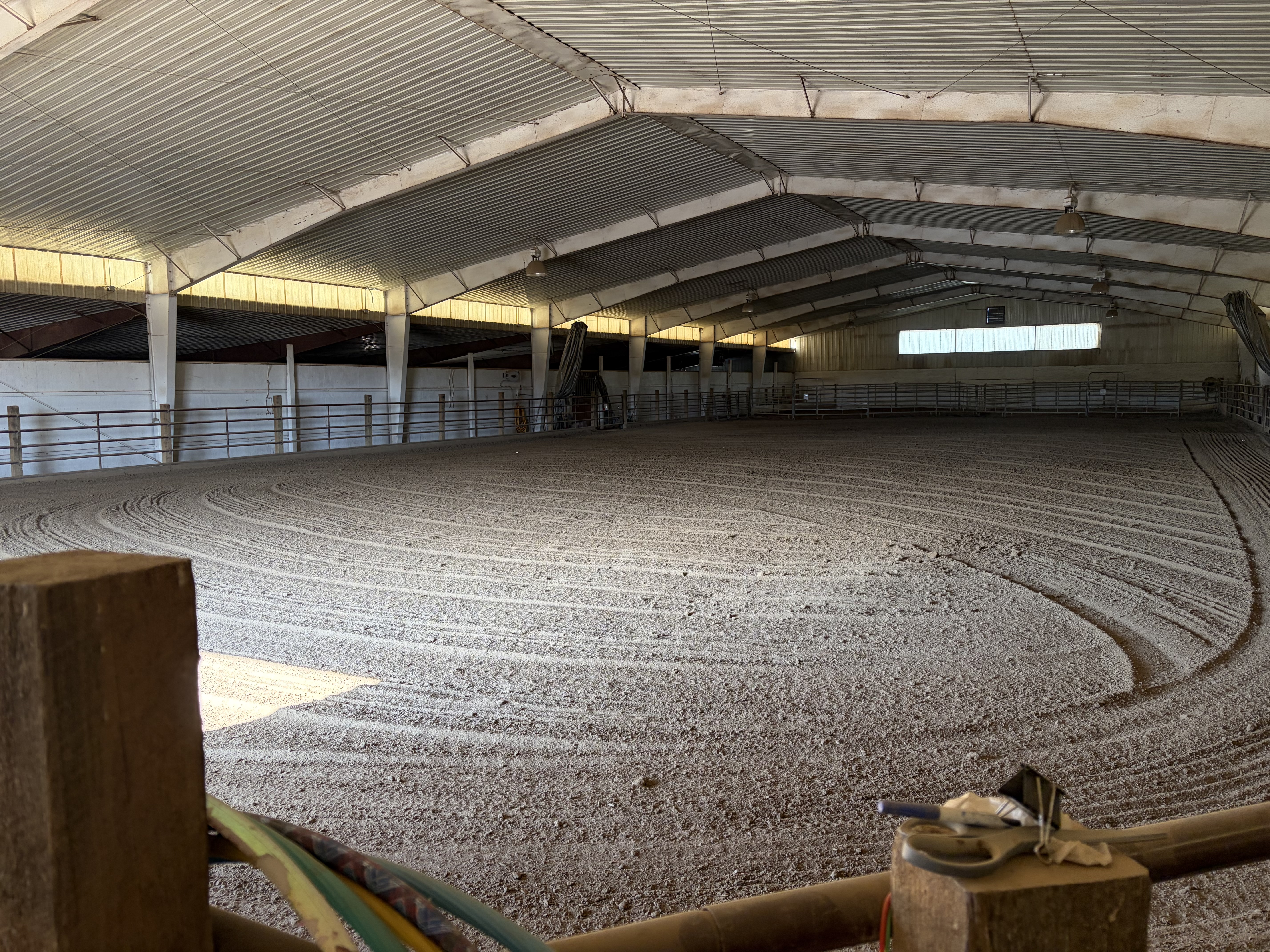 Indoor riding arena
