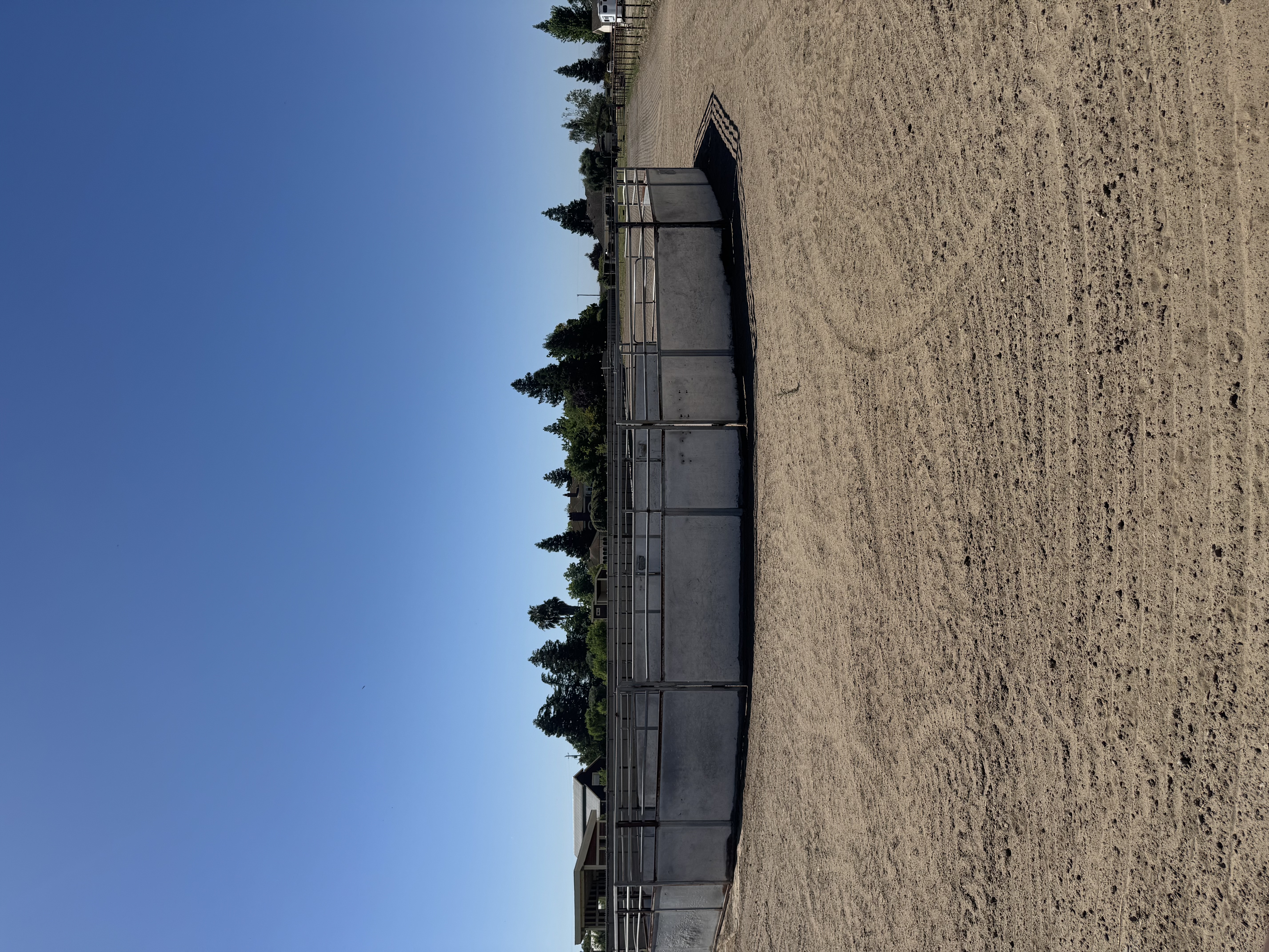 Outdoor Arena and Round Pen