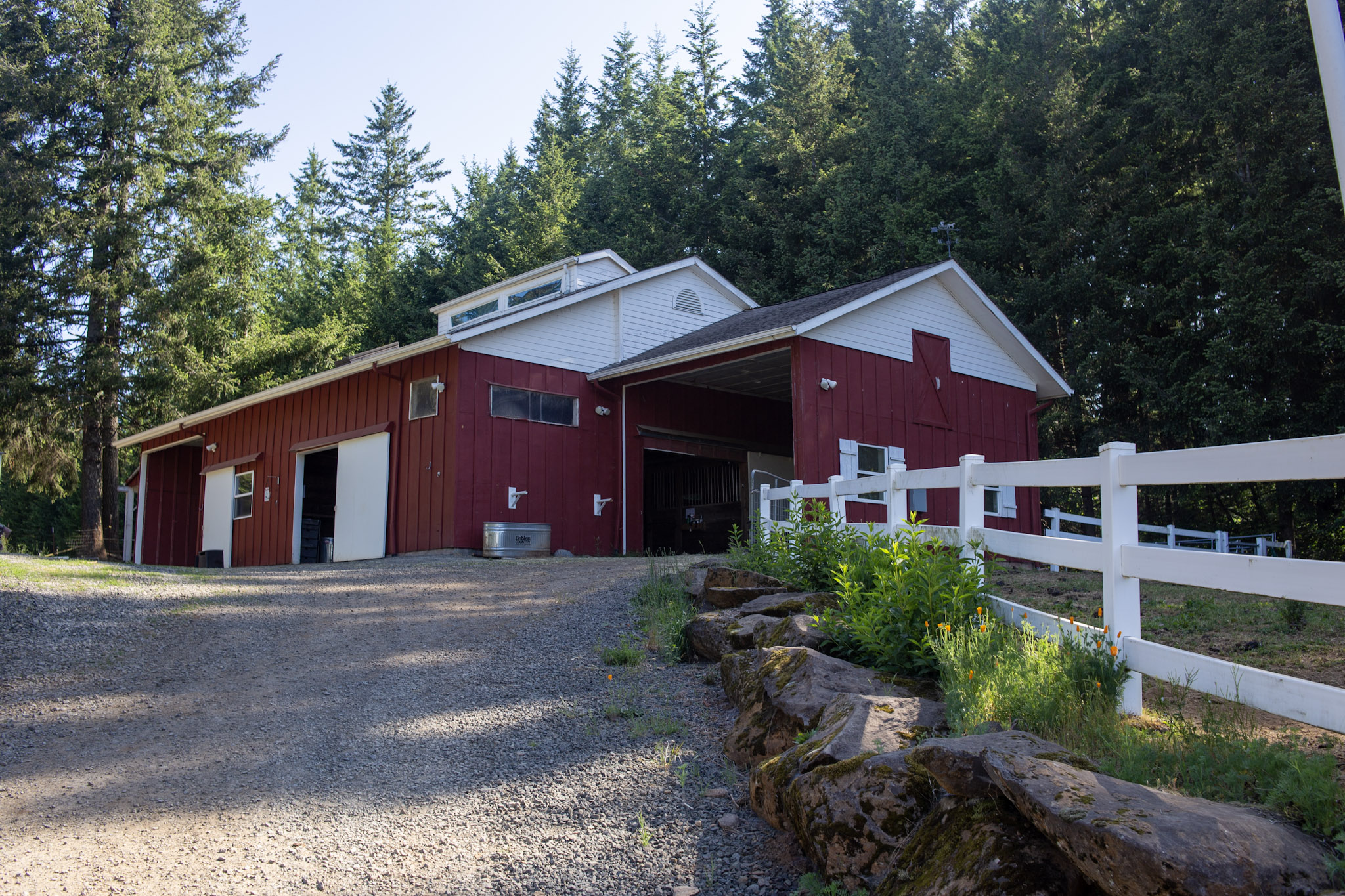 Upper Barn with Stalls and Paddock