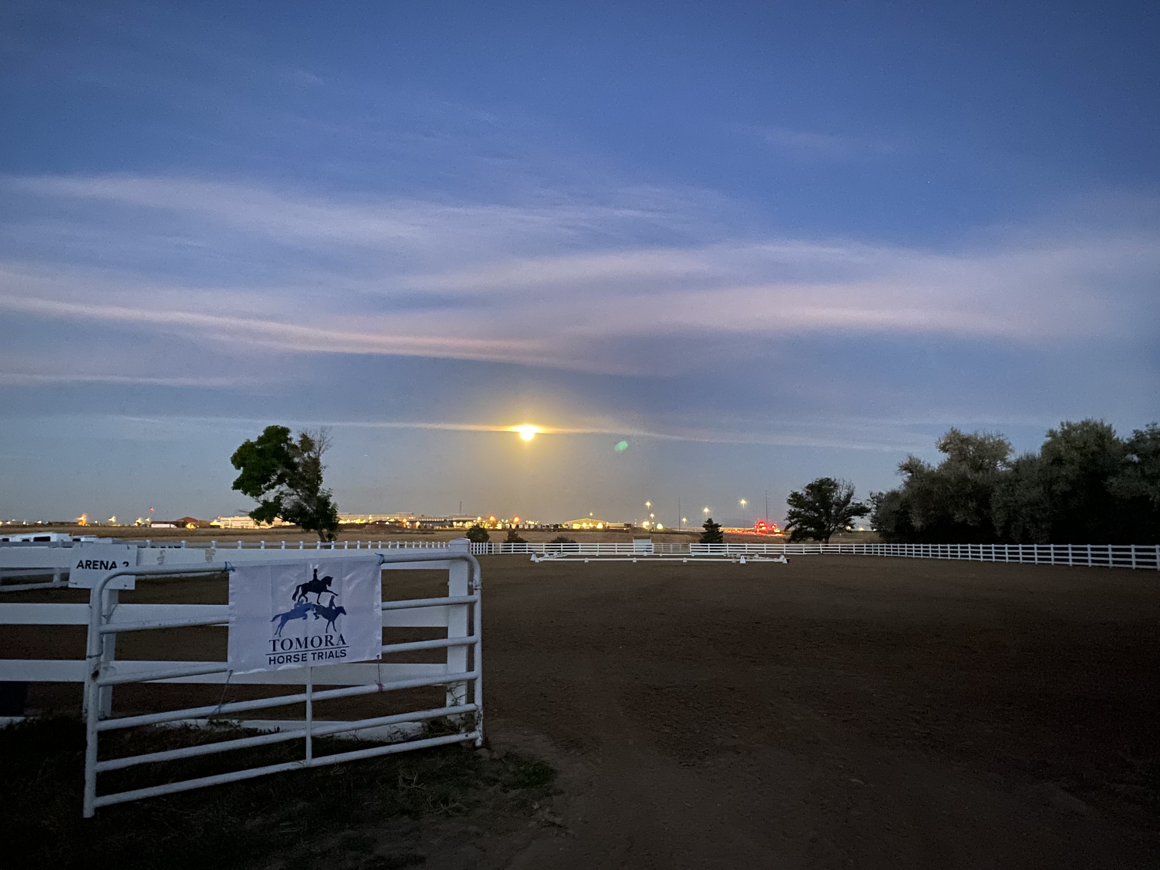 Oversized outdoor riding arena