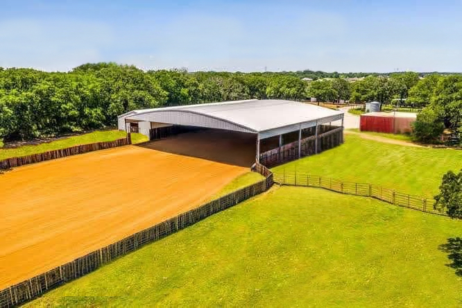 Pasture/Arena Ariel